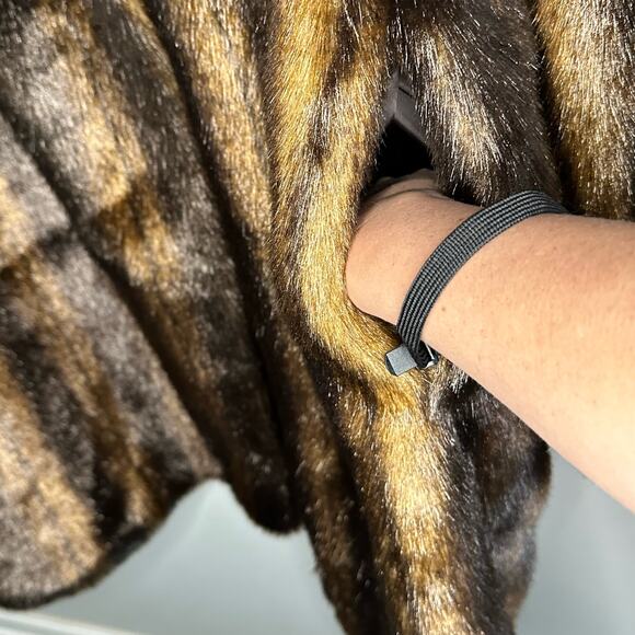 Pamela McCoy Faux Fur Light Dark Brown Color Snap Button Closure Jacket size 1X - Picture 9 of 13